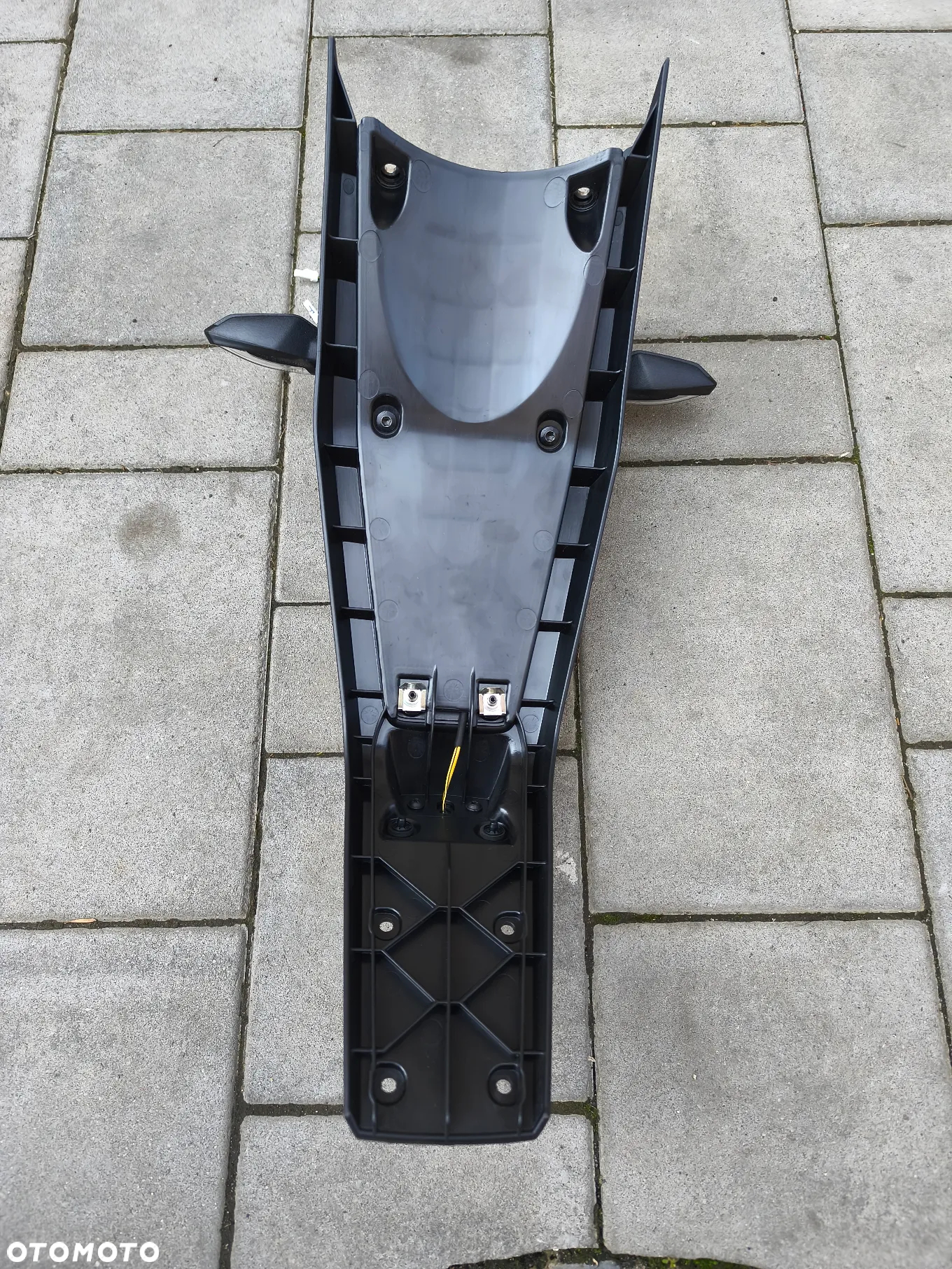 Mocowanie, podświetlenie tablicy rejestracyjnej, ogon, kierunkowskazy Husqvarna 701 SM - 15