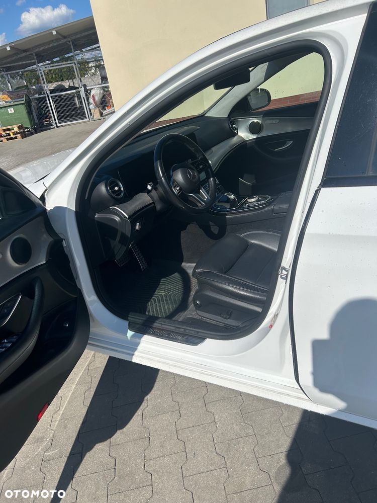 Mercedes-Benz Klasa E 220 d 9G-TRONIC - 9