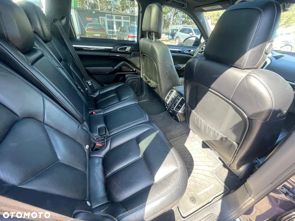 Porsche Cayenne Platinum Edition - 11