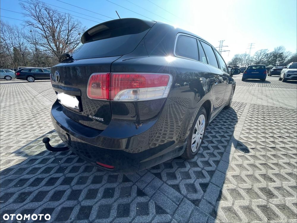 Toyota Avensis 1.8 Sol - 5
