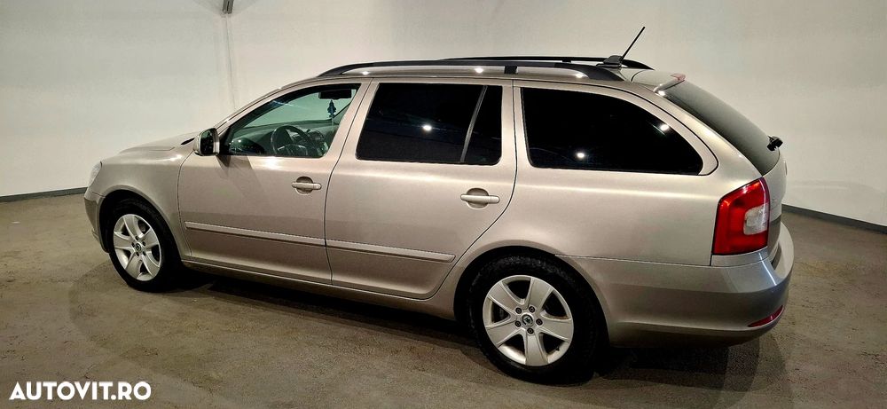 Skoda Octavia 1.6 TDI DPF Ambition - 10