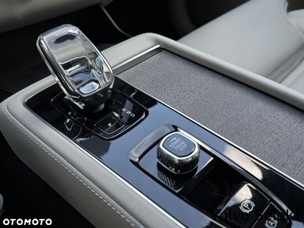 Volvo XC 90 - 24