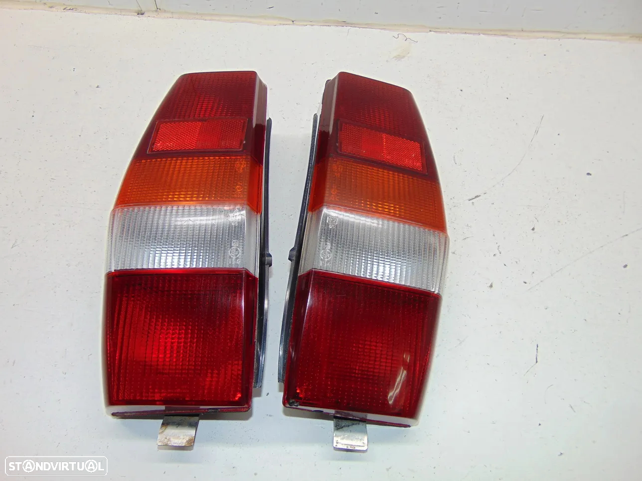 Peugeot 305 farolins - 5