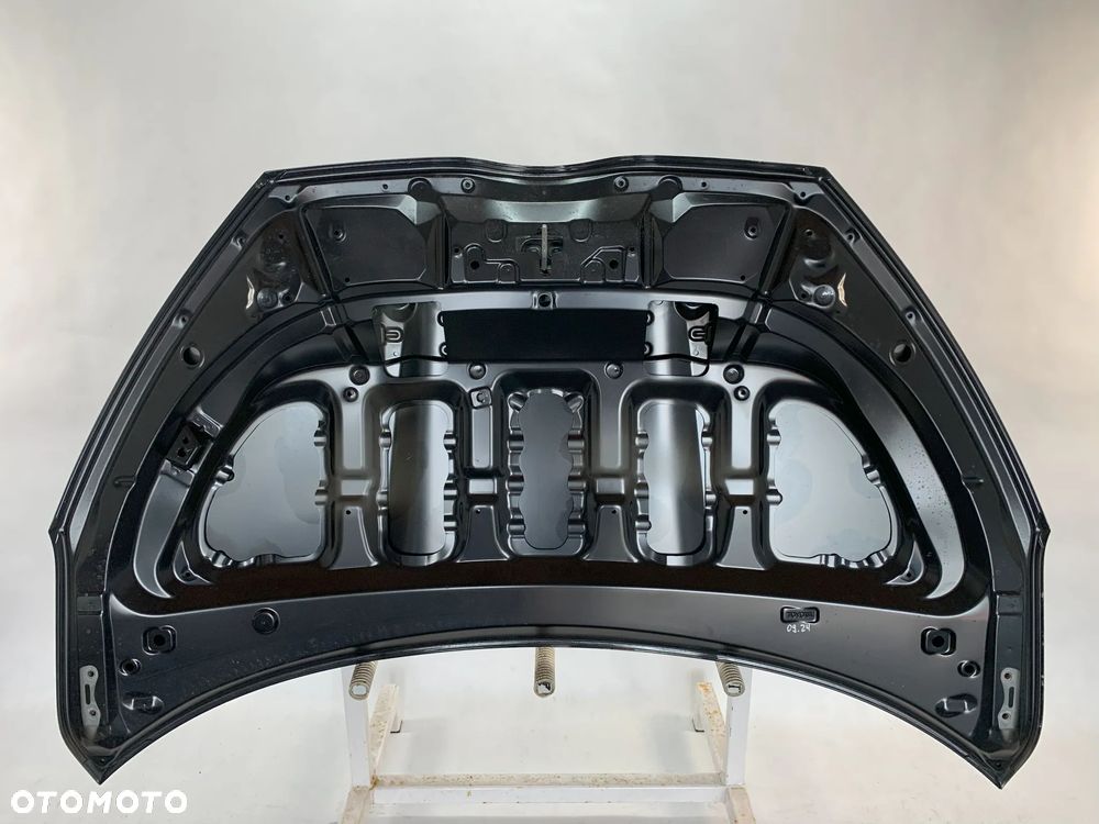 Toyota Yaris 4 IV 20r Maska pokrywa silnika 2020 - 3