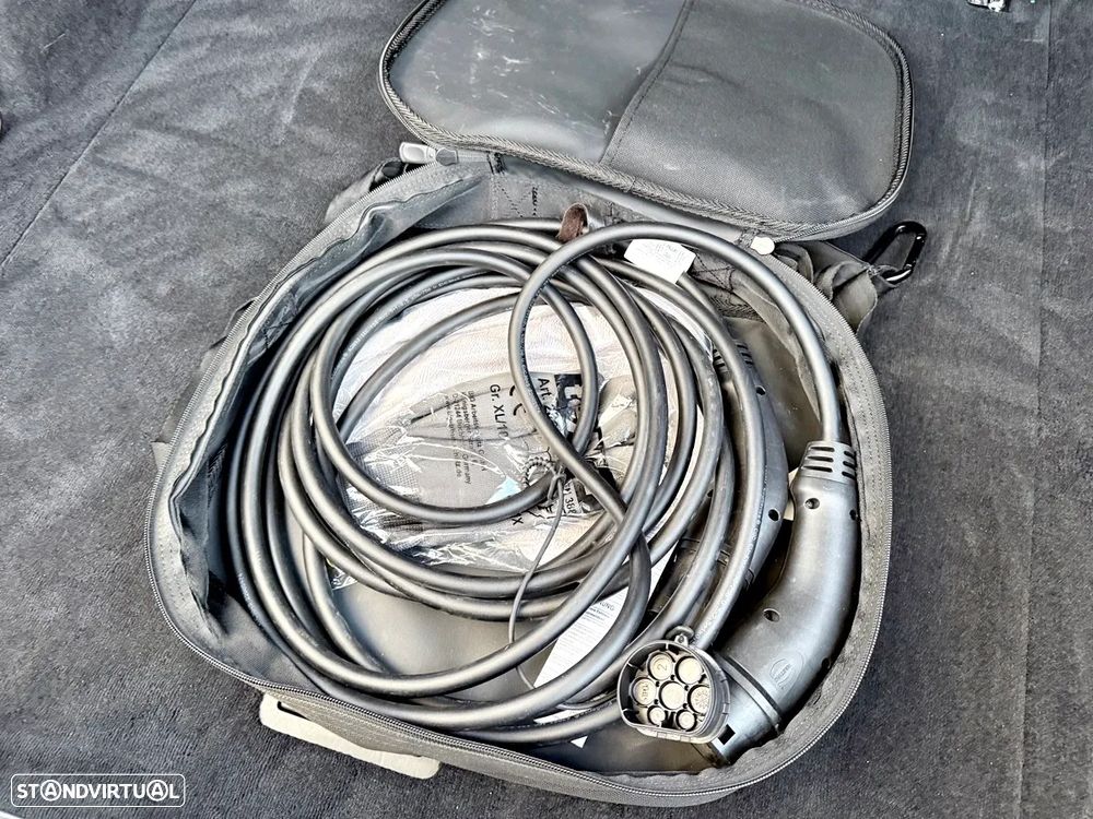 Porsche Panamera 4 E-Hybrid - 44