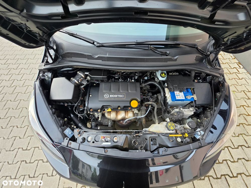 Opel Corsa 1.4 16V Cosmo - 25