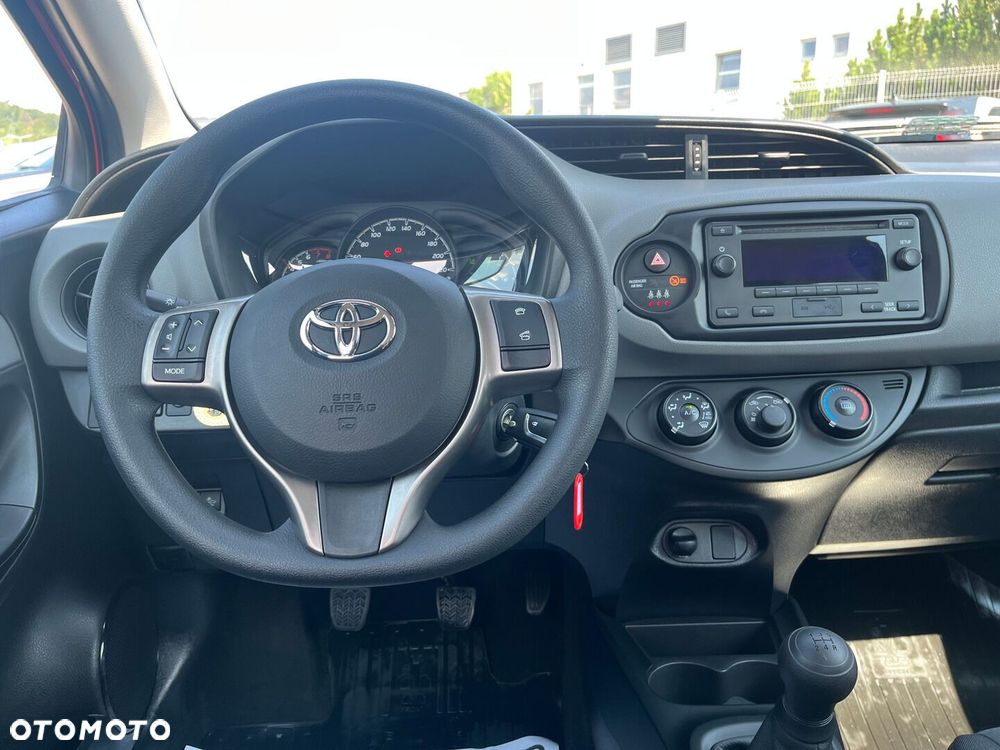 Toyota Yaris - 11