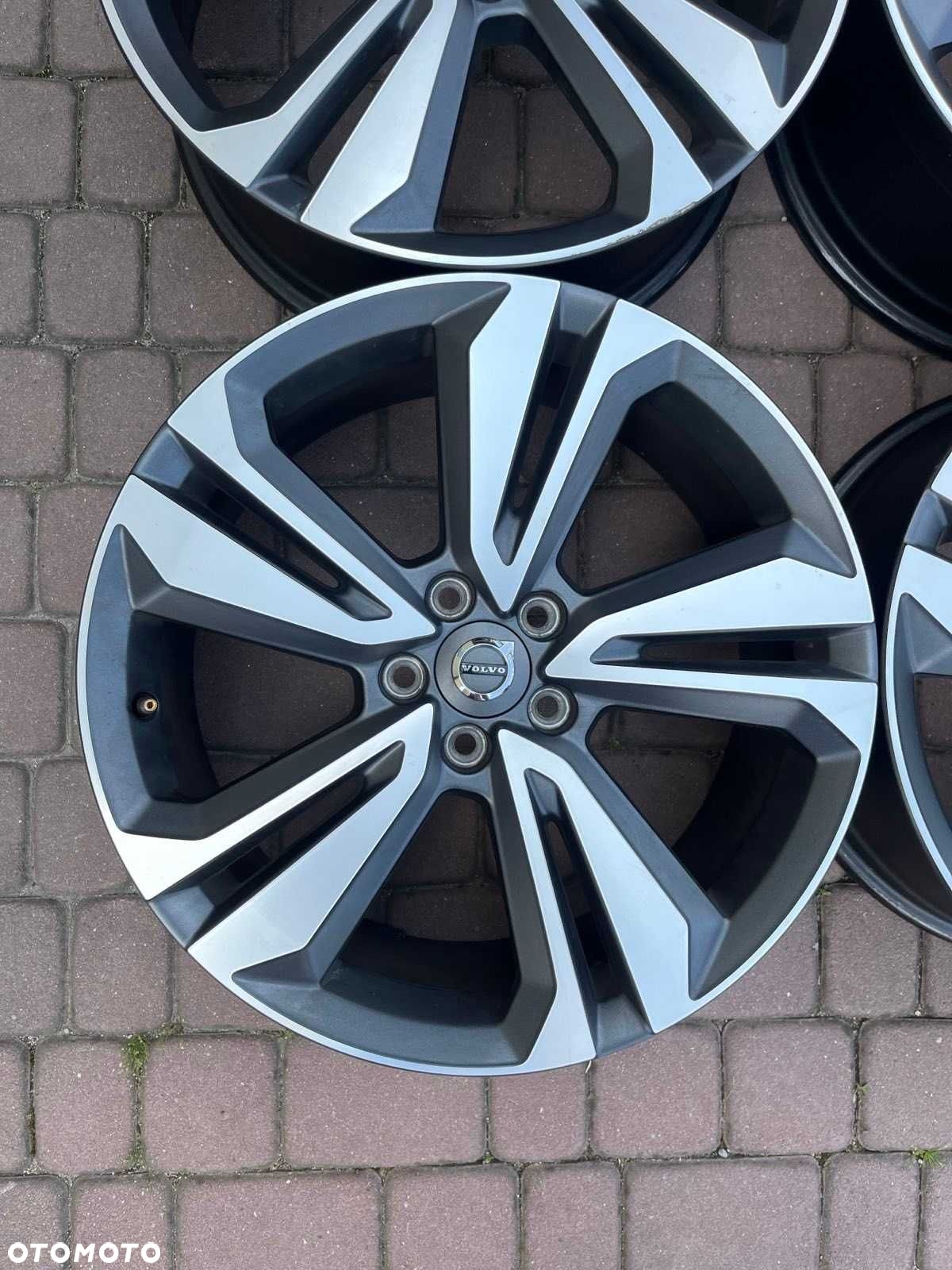 Oryginalne alufelgi Volvo 5x108 19 XC60 XC40 V60 V90 Bicolor R-Design - 5
