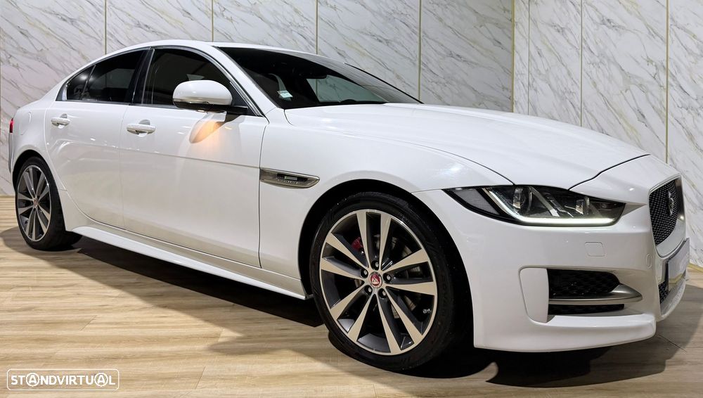 Jaguar XE 2.0 D R-Sport Aut. - 4