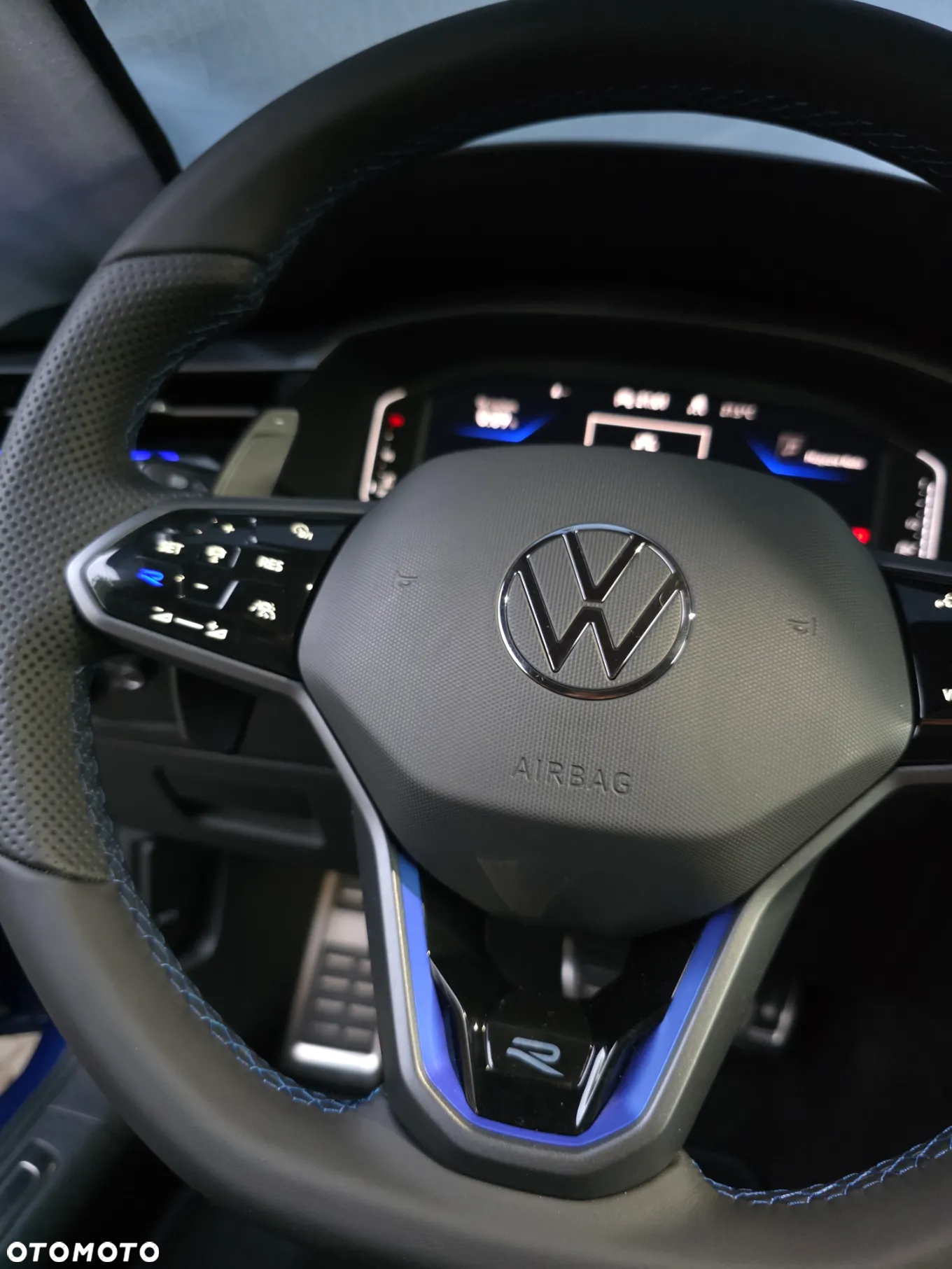 Volkswagen Arteon 2.0 TSI 4Motion R DSG - 17