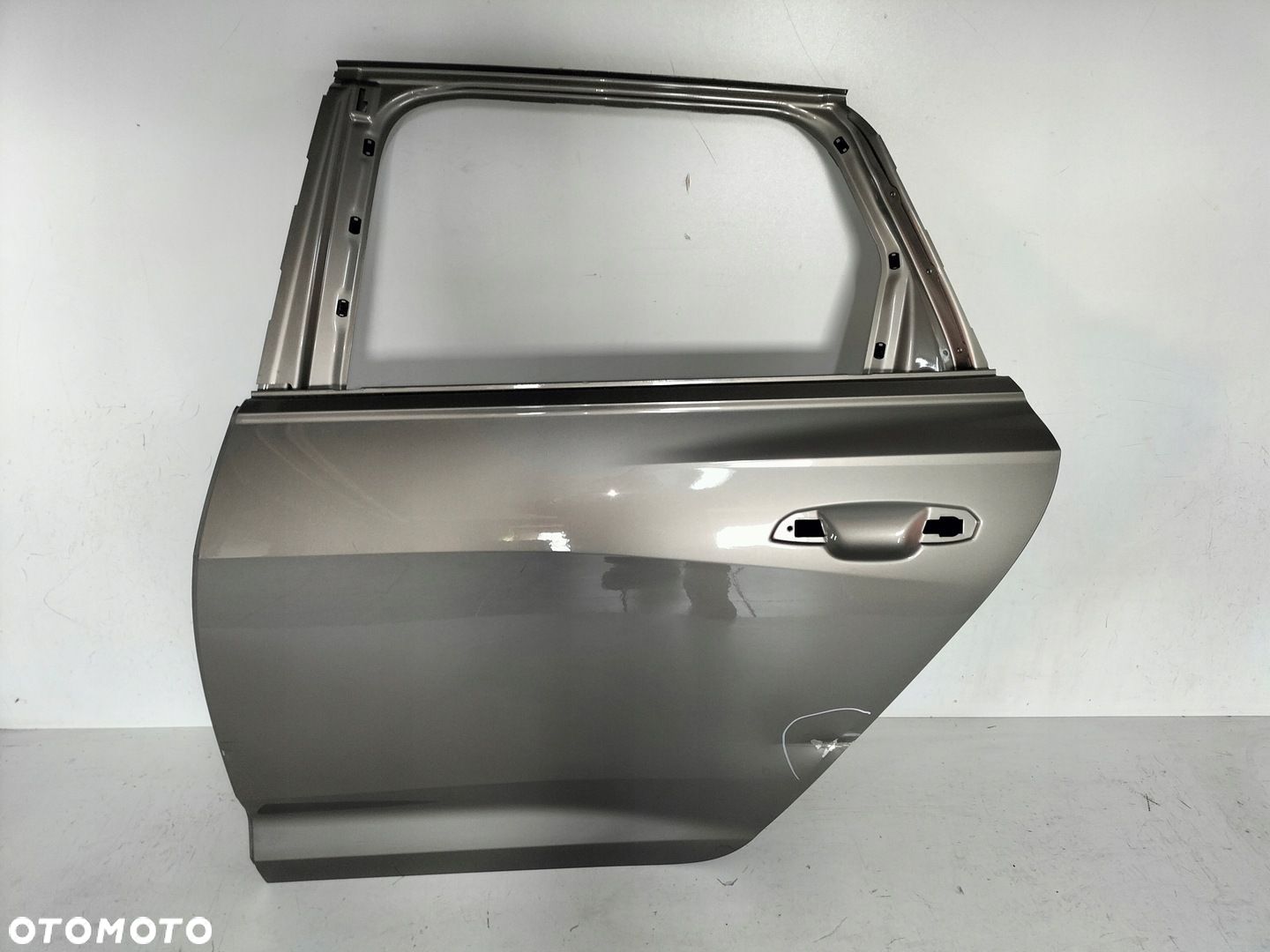 Drzwi tylne tył lewe AUDI A6 C8 18- KOMBI - 1