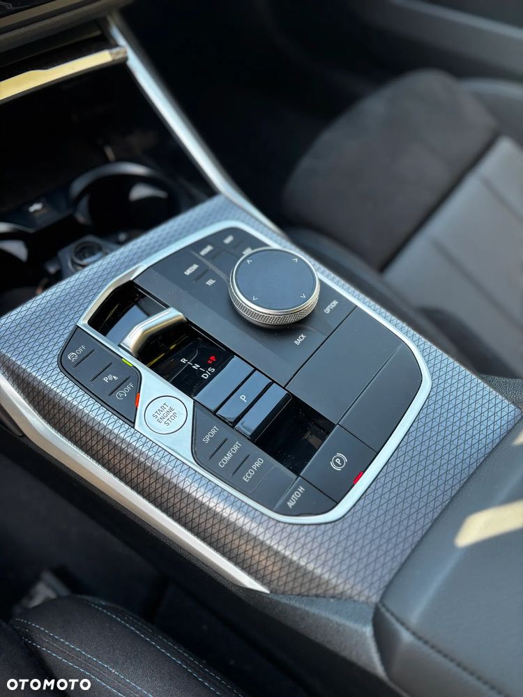 BMW Seria 3 330i xDrive M Sport - 7