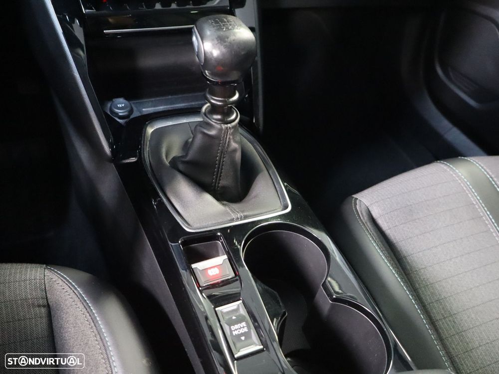 Peugeot 2008 1.2 PureTech Allure - 18
