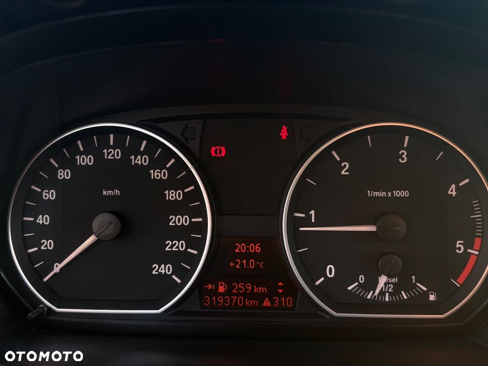 BMW Seria 1 116d - 10