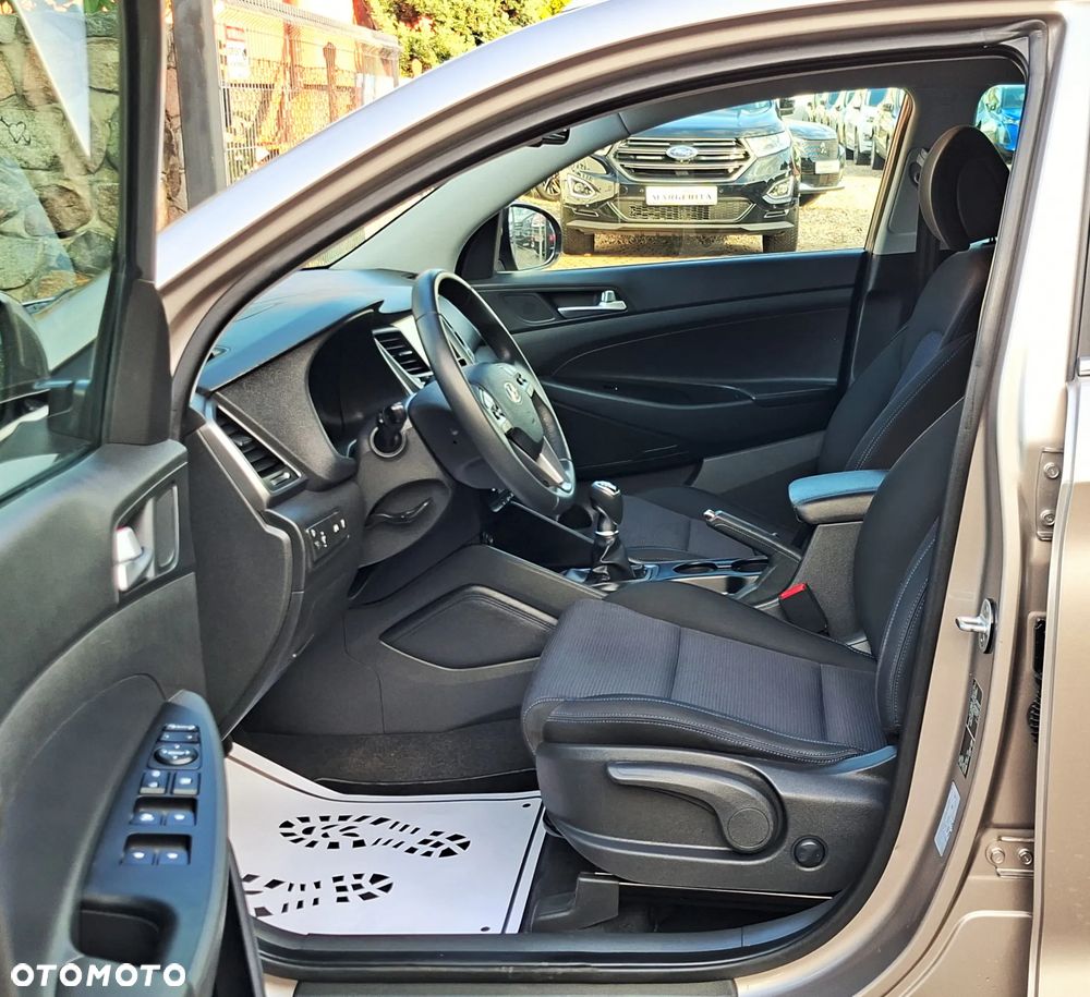 Hyundai Tucson 2.0 CRDI 2WD Style - 18