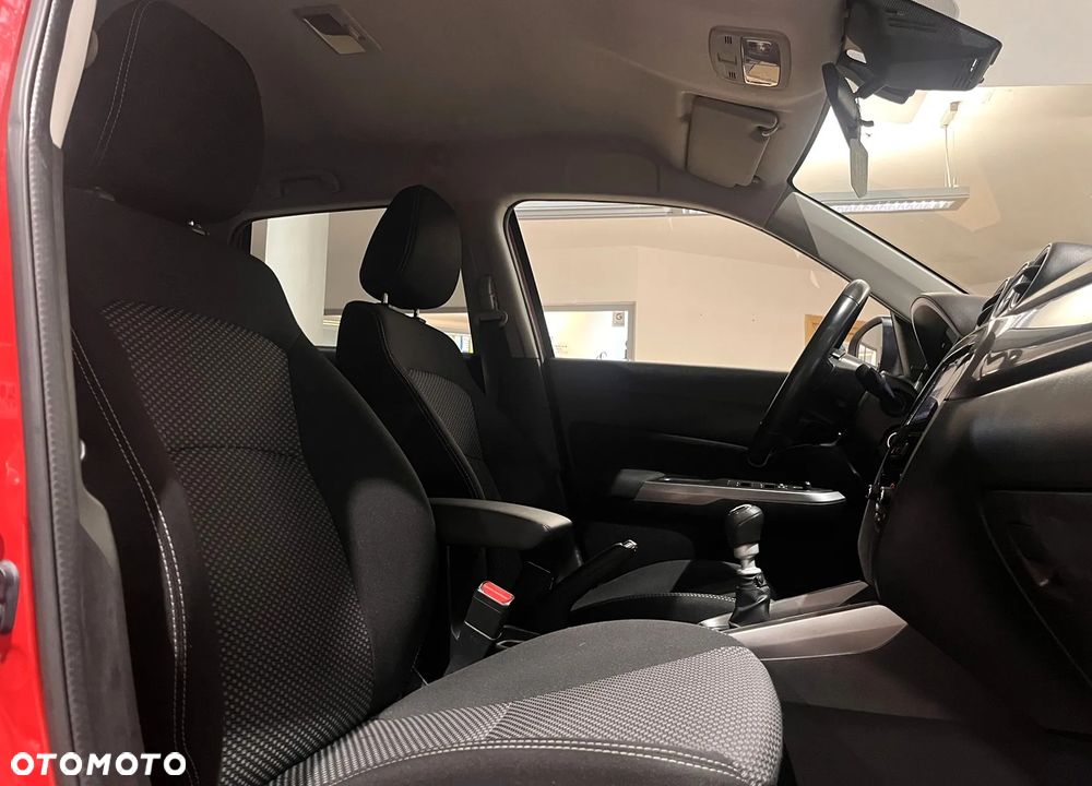 Suzuki Vitara 1.4 Boosterjet SHVS Elegance 2WD - 24