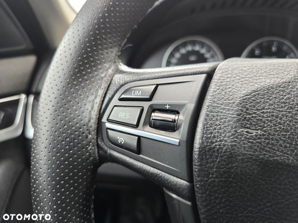 BMW Seria 5 - 27