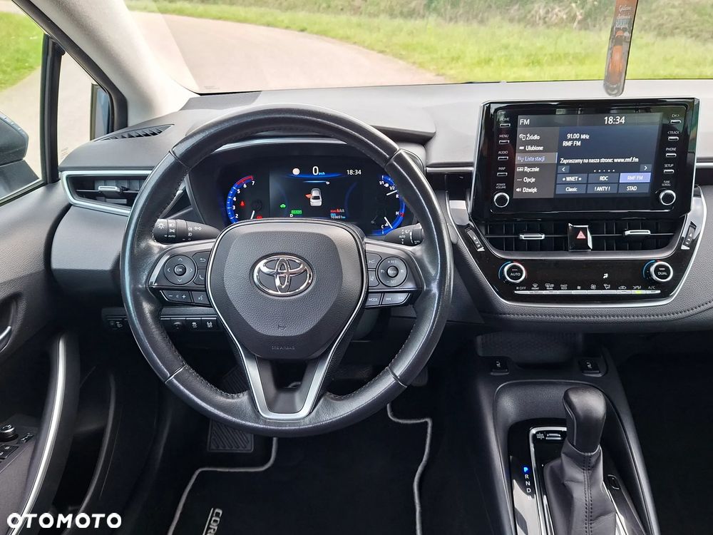 Toyota Corolla 1.8 Hybrid Comfort - 22