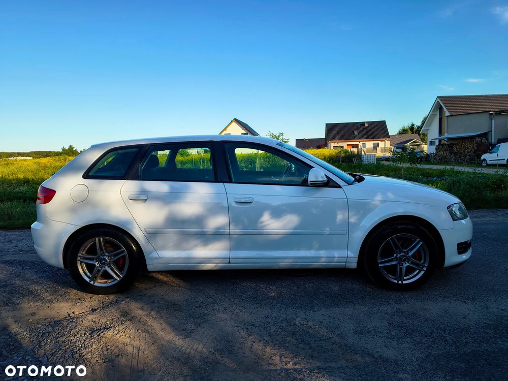Audi A3 Sportback - 7