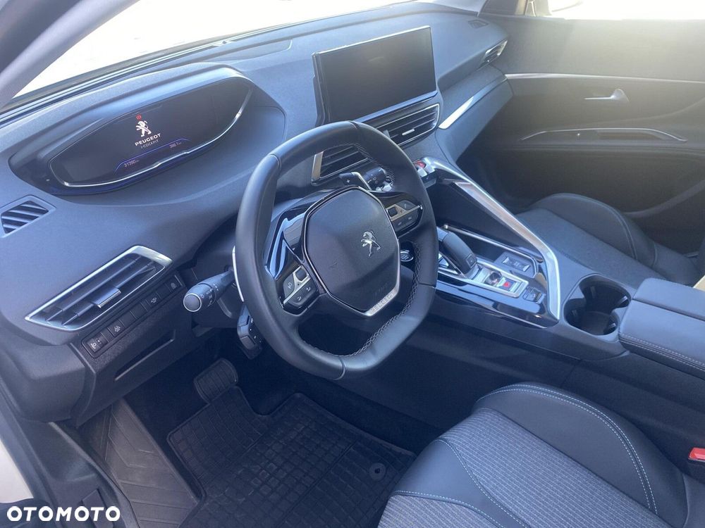 Peugeot 3008 - 11