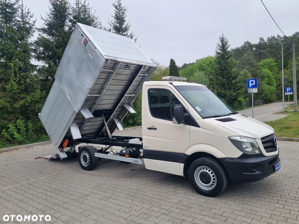 Mercedes-Benz Sprinter - 2