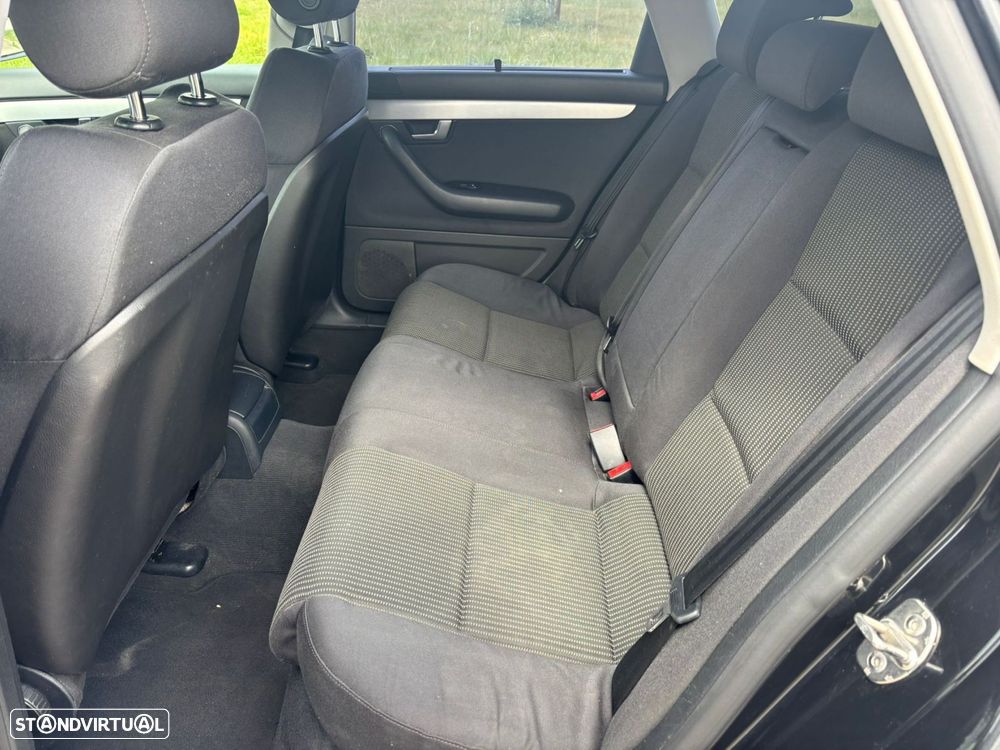 Audi A4 Avant 2.0 TDi Sport - 30