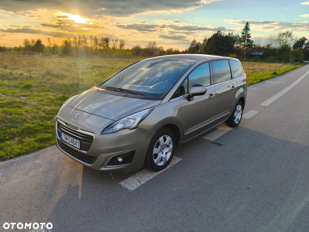 Peugeot 5008 - 2