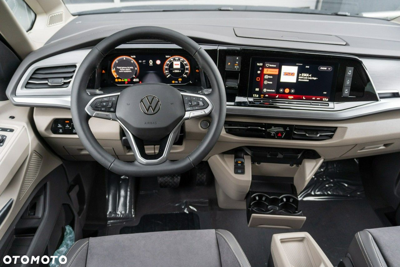 Volkswagen Multivan - 18