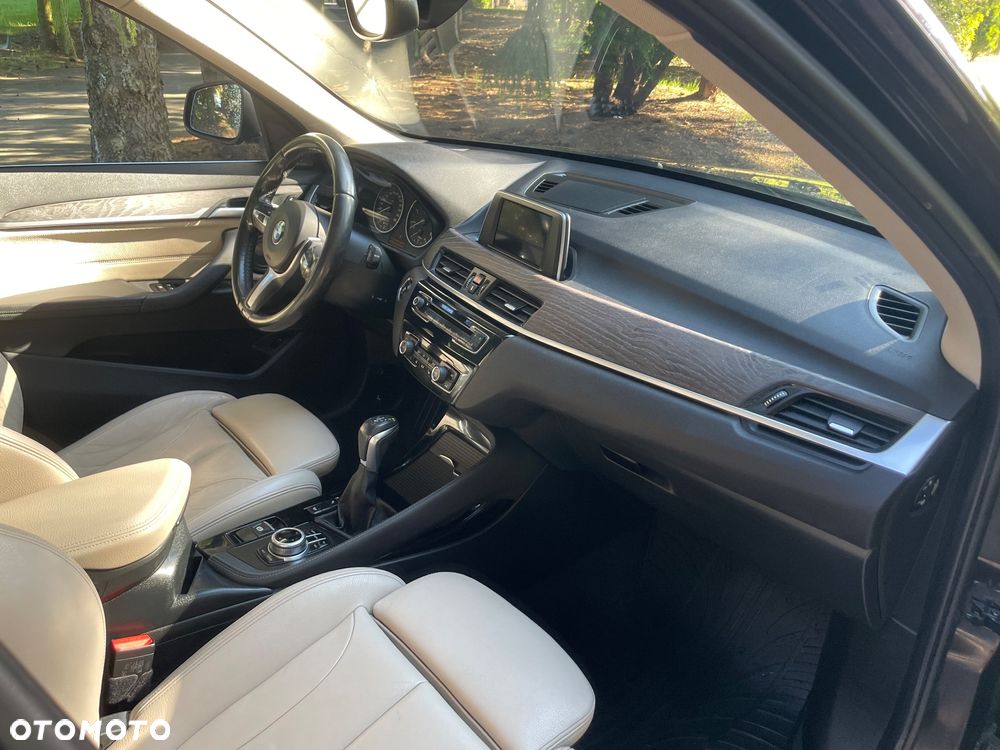BMW X1 xDrive20d Advantage sport - 11