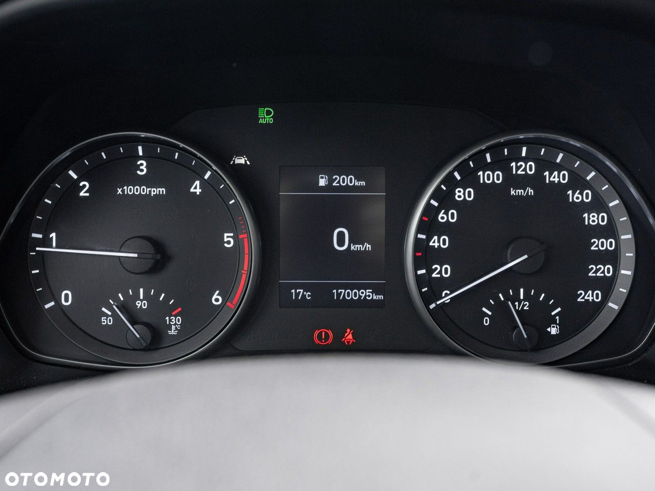Hyundai i30 1.6 D Classic + - 16