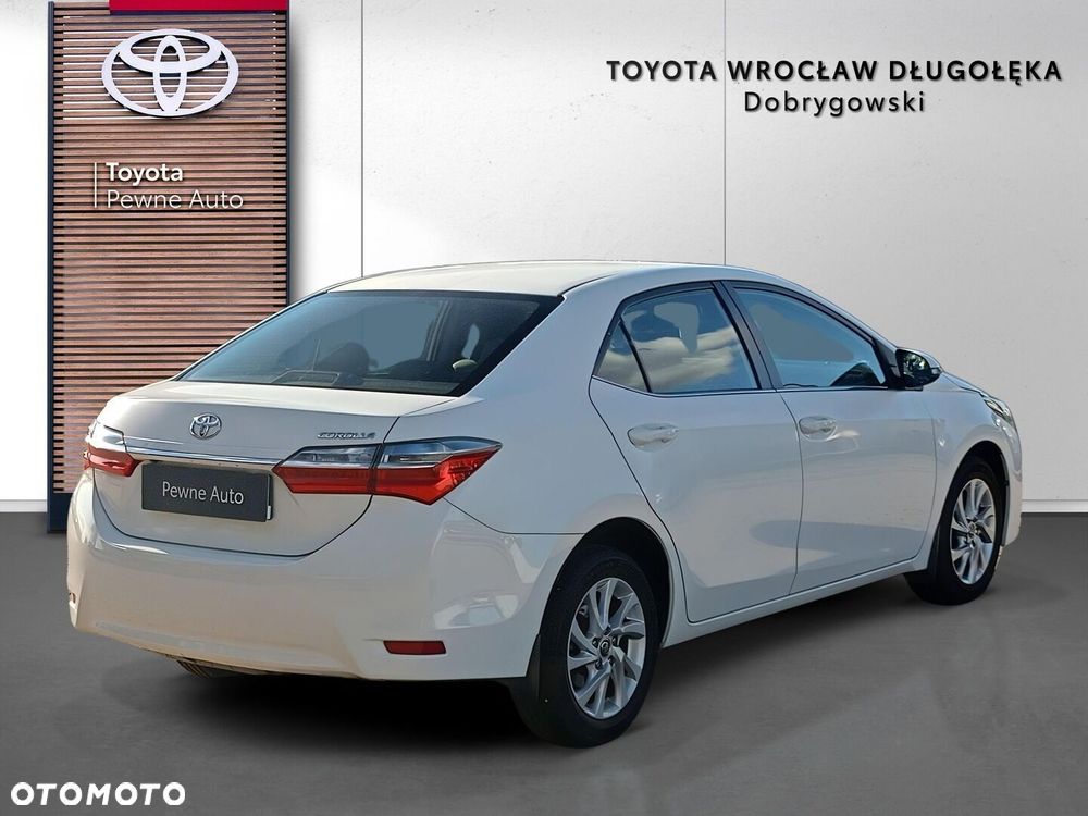 Toyota Corolla 1.6 Comfort - 6