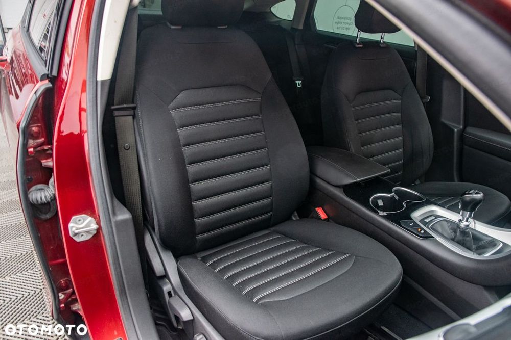 Ford Mondeo - 12
