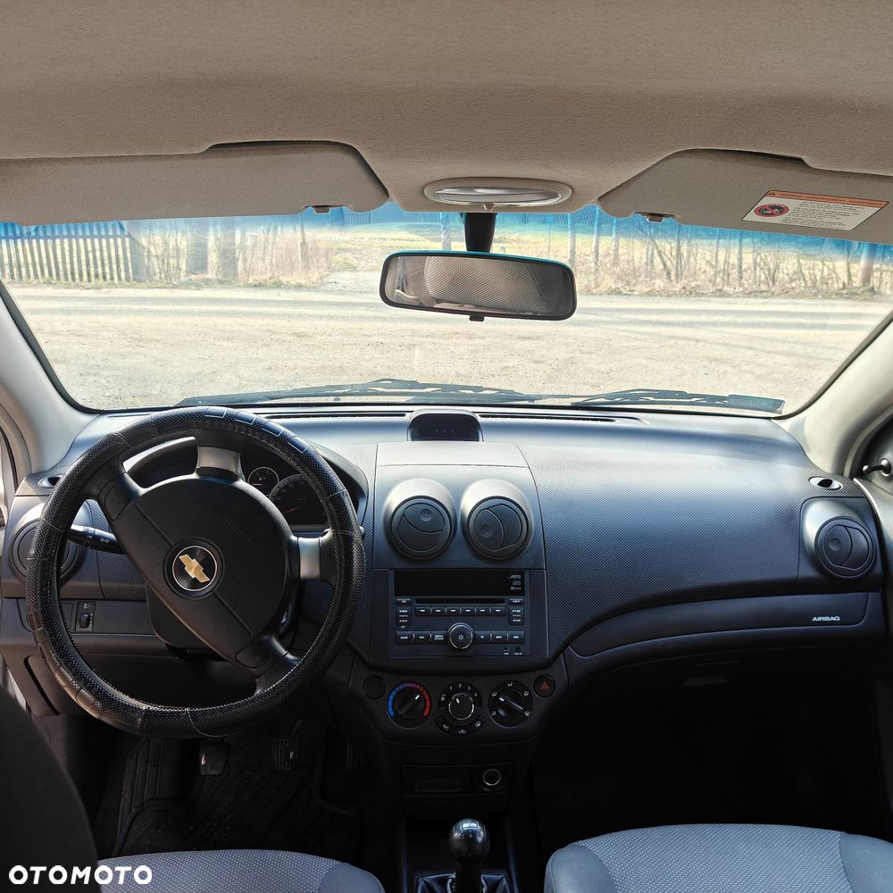 Chevrolet Aveo - 7
