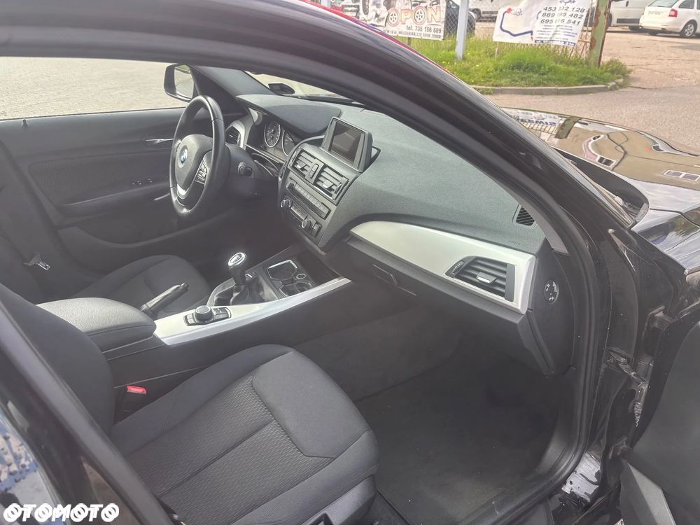 BMW Seria 1 116i - 31