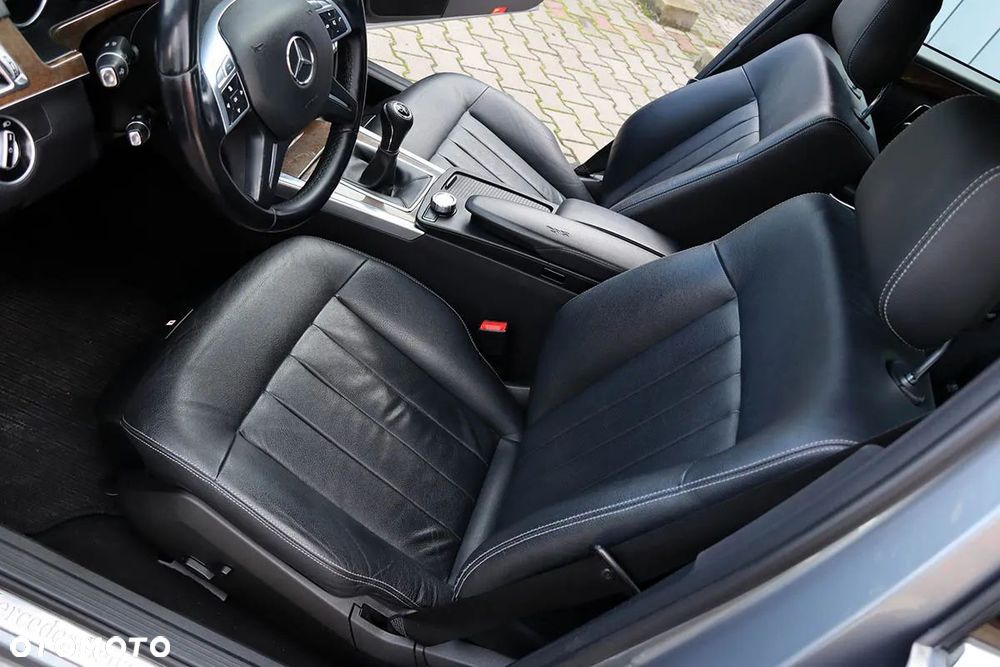 Mercedes-Benz Klasa E 200 CDI Elegance - 25