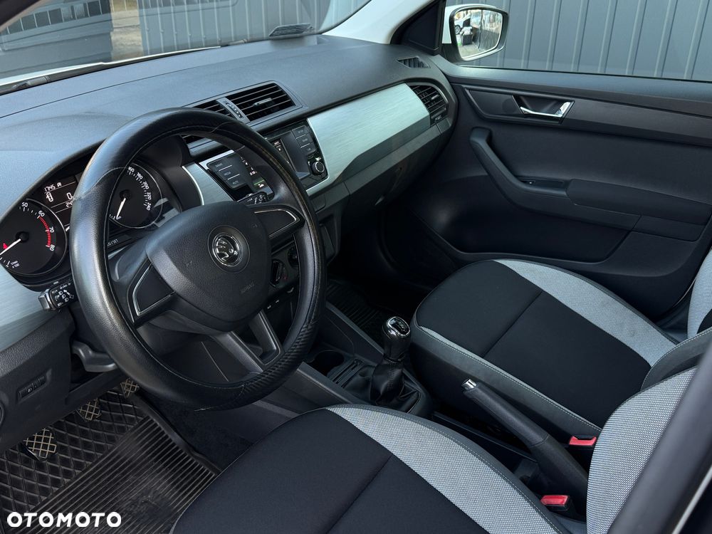 Skoda Fabia 1.0 Active - 10