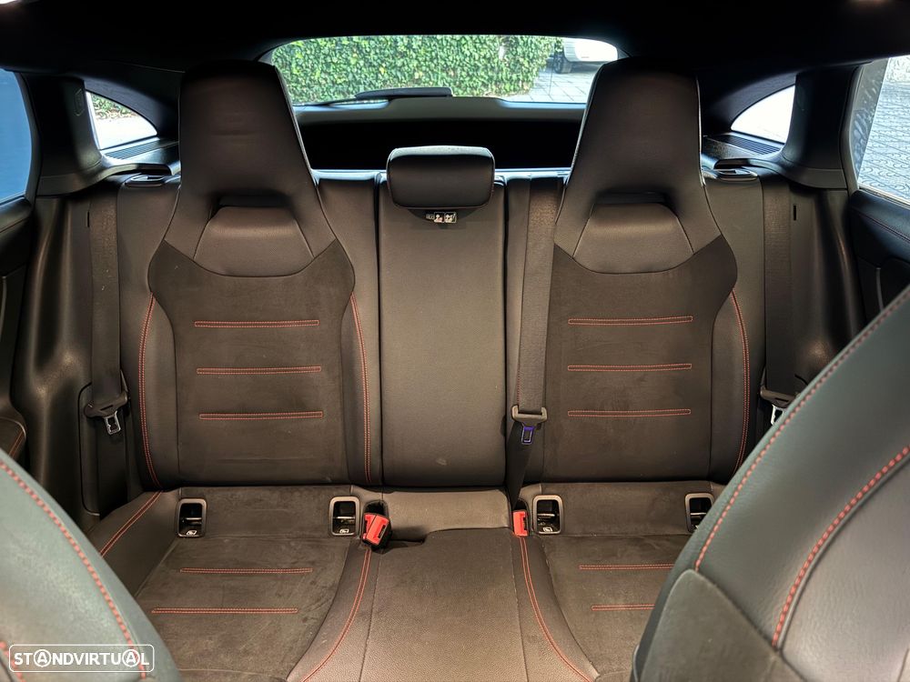 Mercedes-Benz CLA 250 - 16