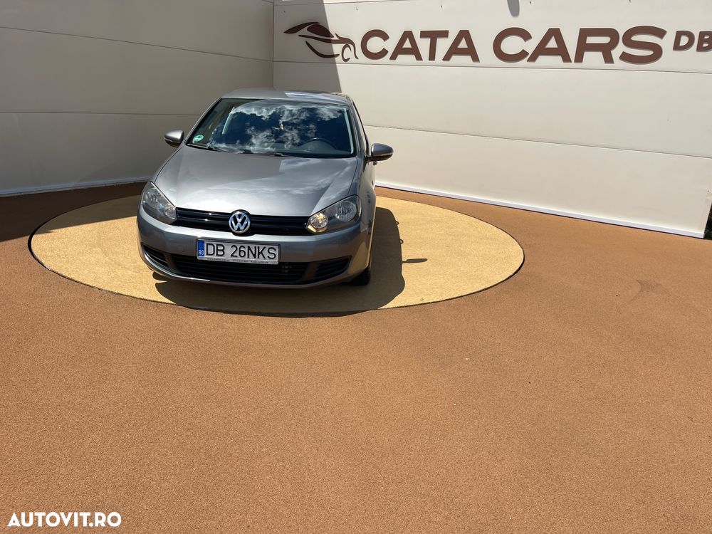 Volkswagen Golf - 2