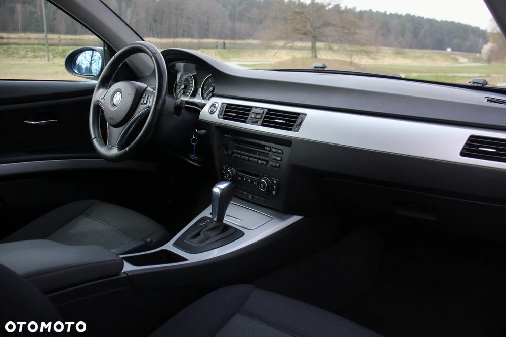 BMW Seria 3 330xd - 13