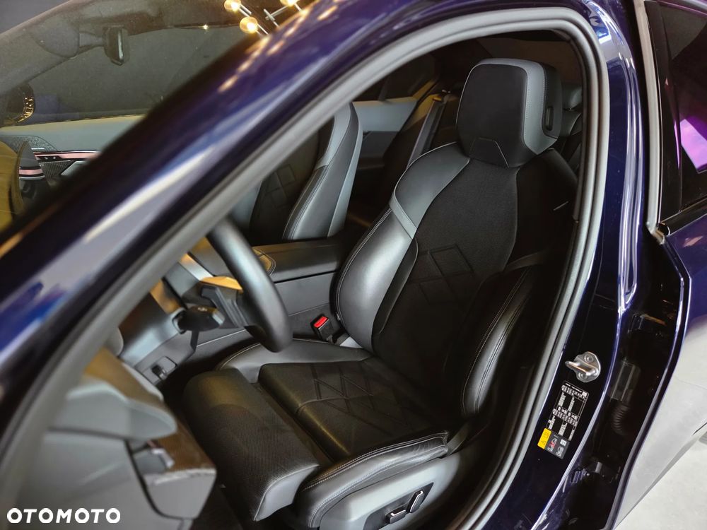 BMW Seria 5 550e xDrive PHEV M Sport - 7