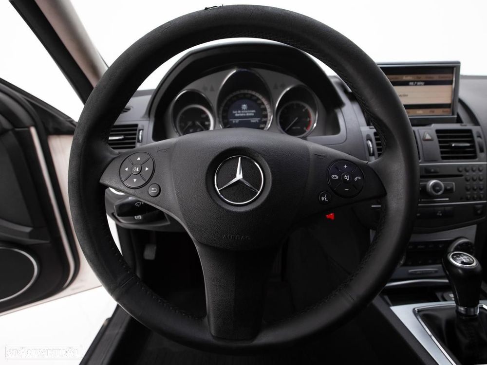 Mercedes-Benz C 220 - 17