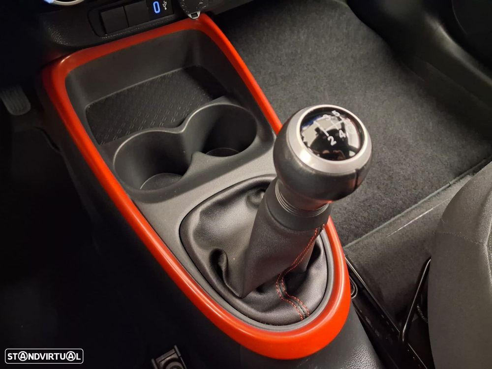 Toyota Aygo X 1.0 Pulse - 32