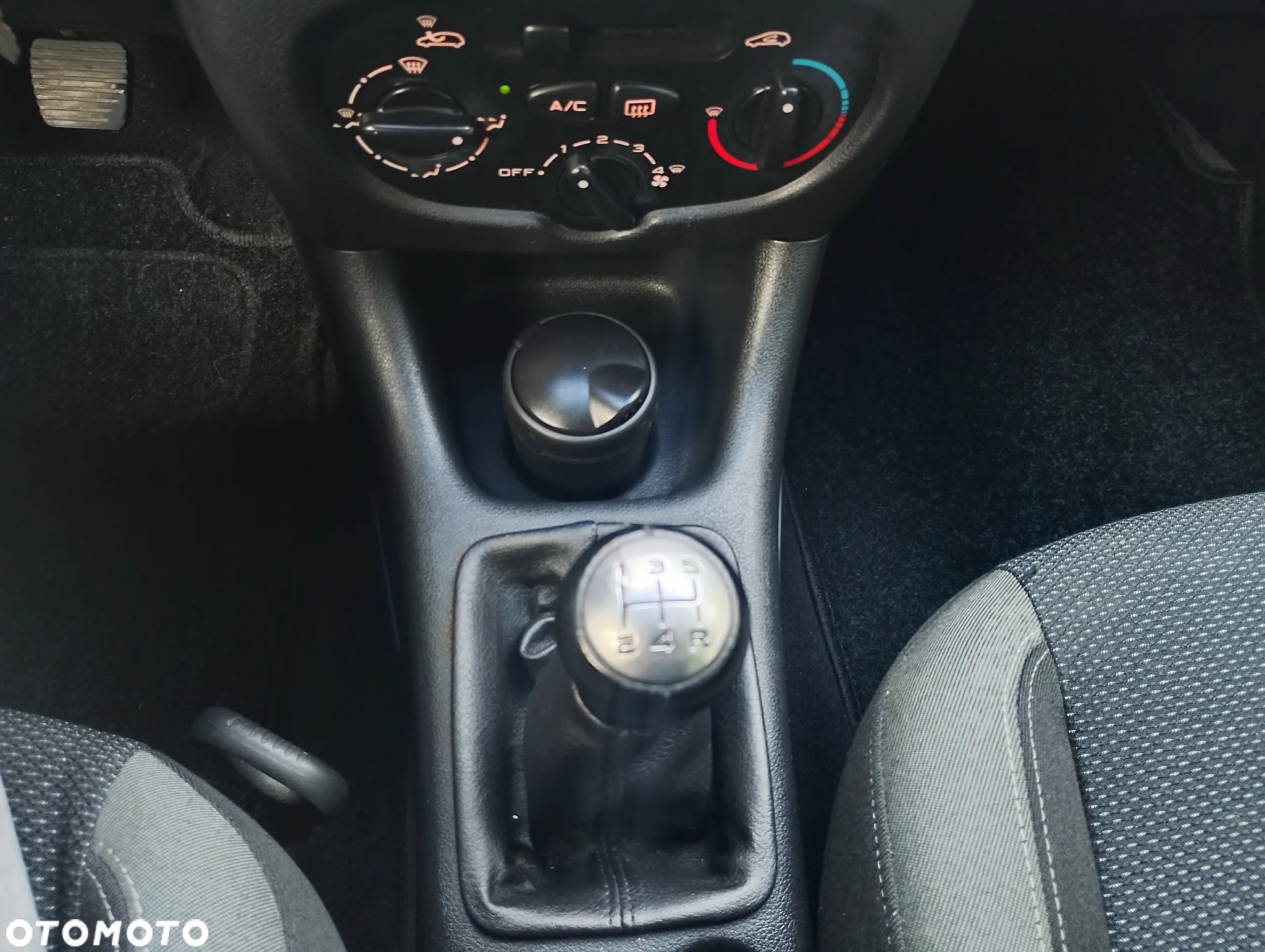 Peugeot 206 - 10