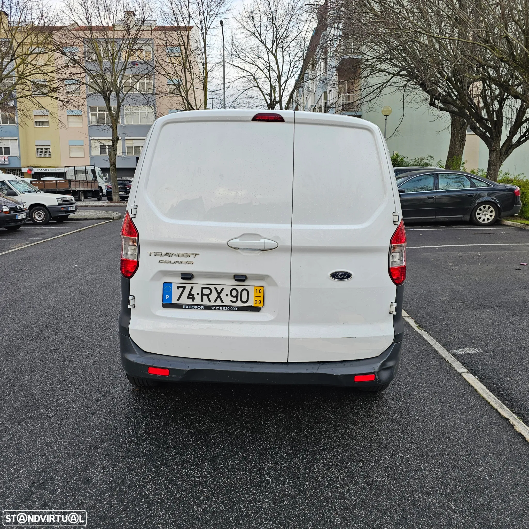 Ford Transit Courier - 4