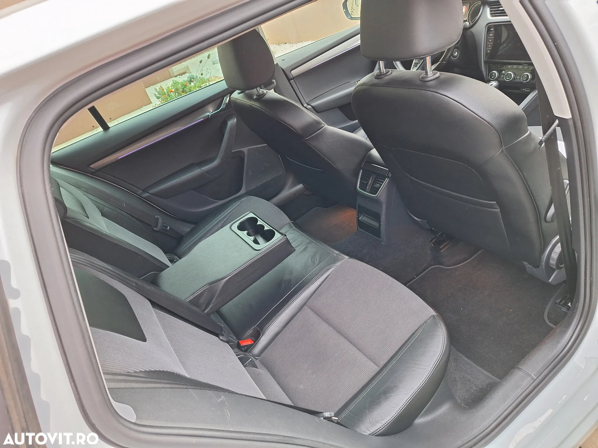 Skoda Octavia Combi 1.6 TDI DSG Style - 21