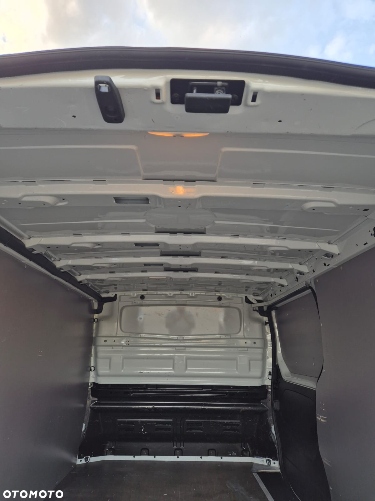 Opel Vivaro 2018r Long L2H1 150Tys km Super Stan - 14