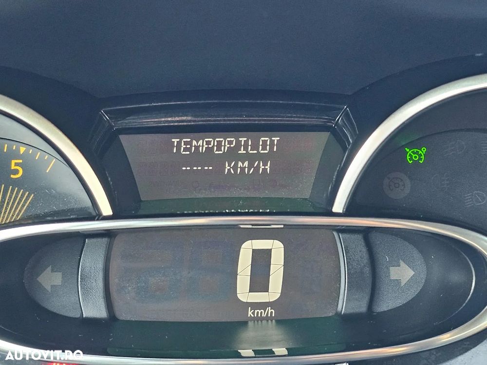 Renault Clio Energy dCi 90 Start & Stop Experience - 24