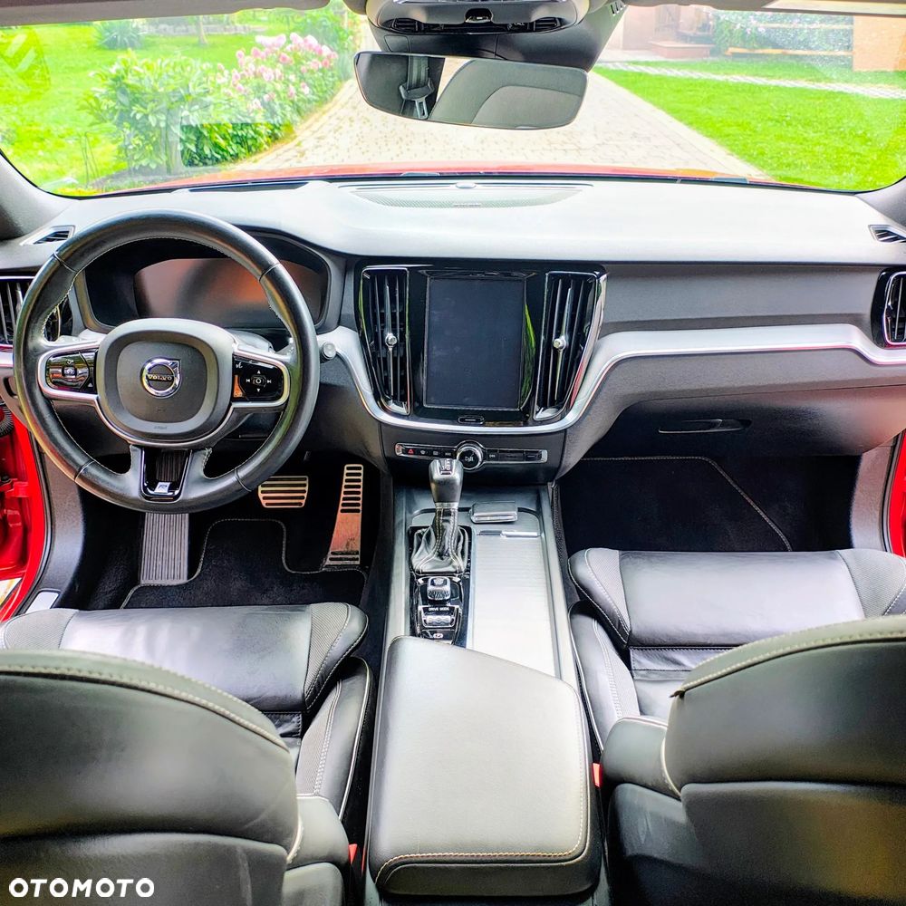 Volvo V60 D4 Geartronic R-Design - 2