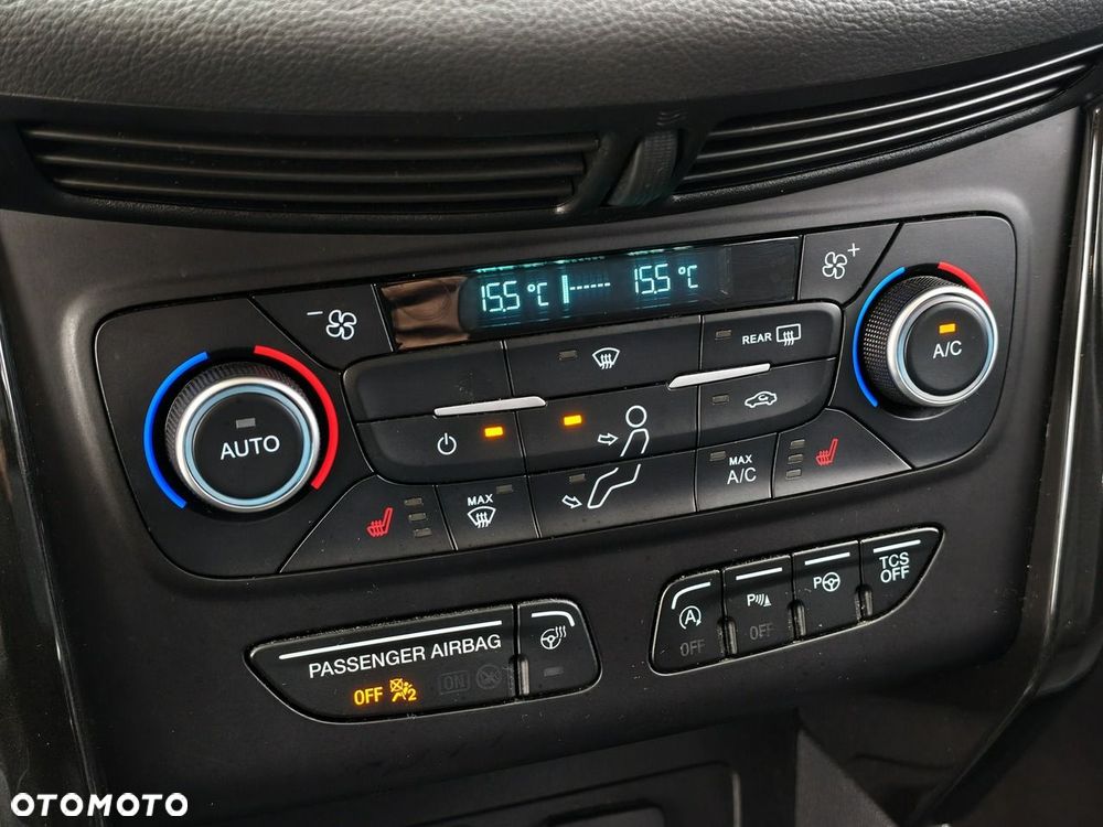 Ford Escape 2.0 EcoBoost AWD Titanium - 8