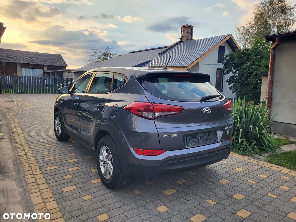 Hyundai Tucson 1.6 GDI BlueDrive Classic 2WD - 23